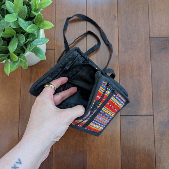 3/$20 NAVAJO KNIT VINTAGE MINI CROSSBODY BAG - Picture 4 of 4